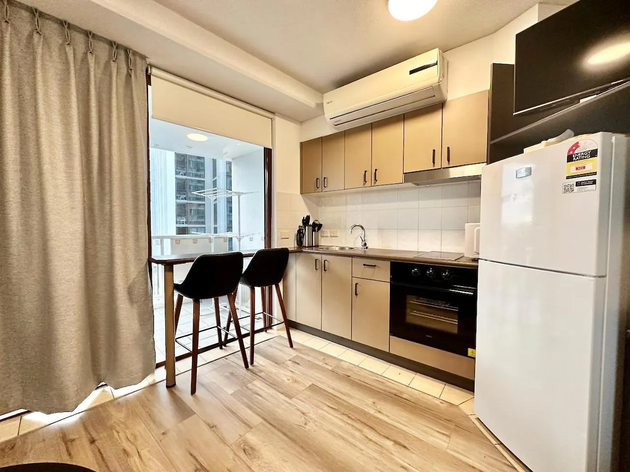 Broadbeach Central Apt 600 Голд-Кост 0*,